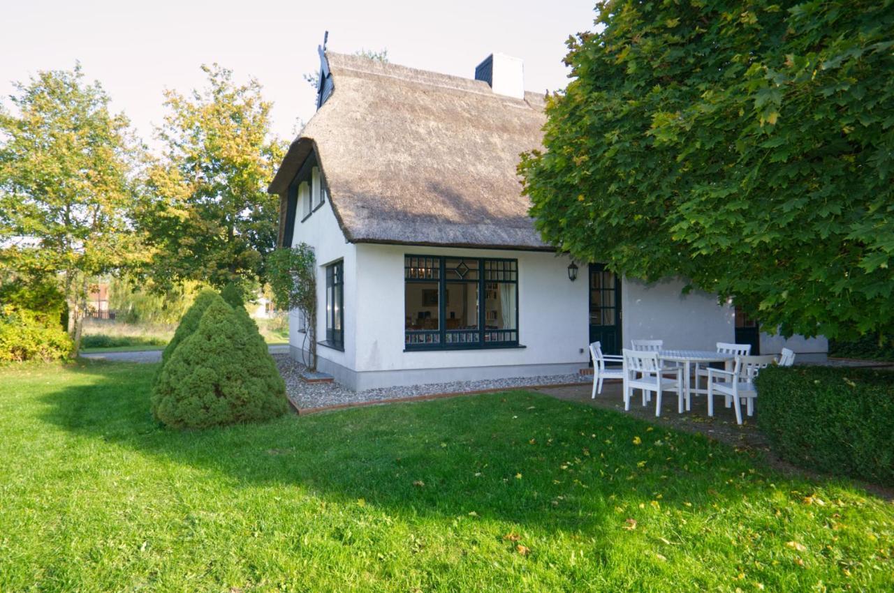 Reetdachhaus Mit Grossem Garten Und Kamin Marlow Exterior photo